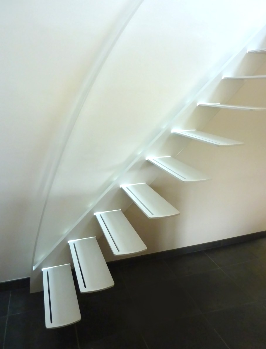 escalier design suspendu flottant