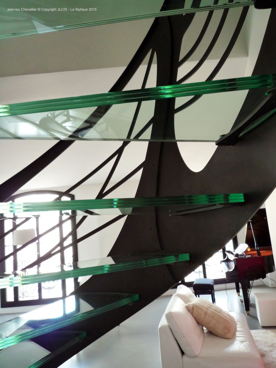 escalier contemporain verre