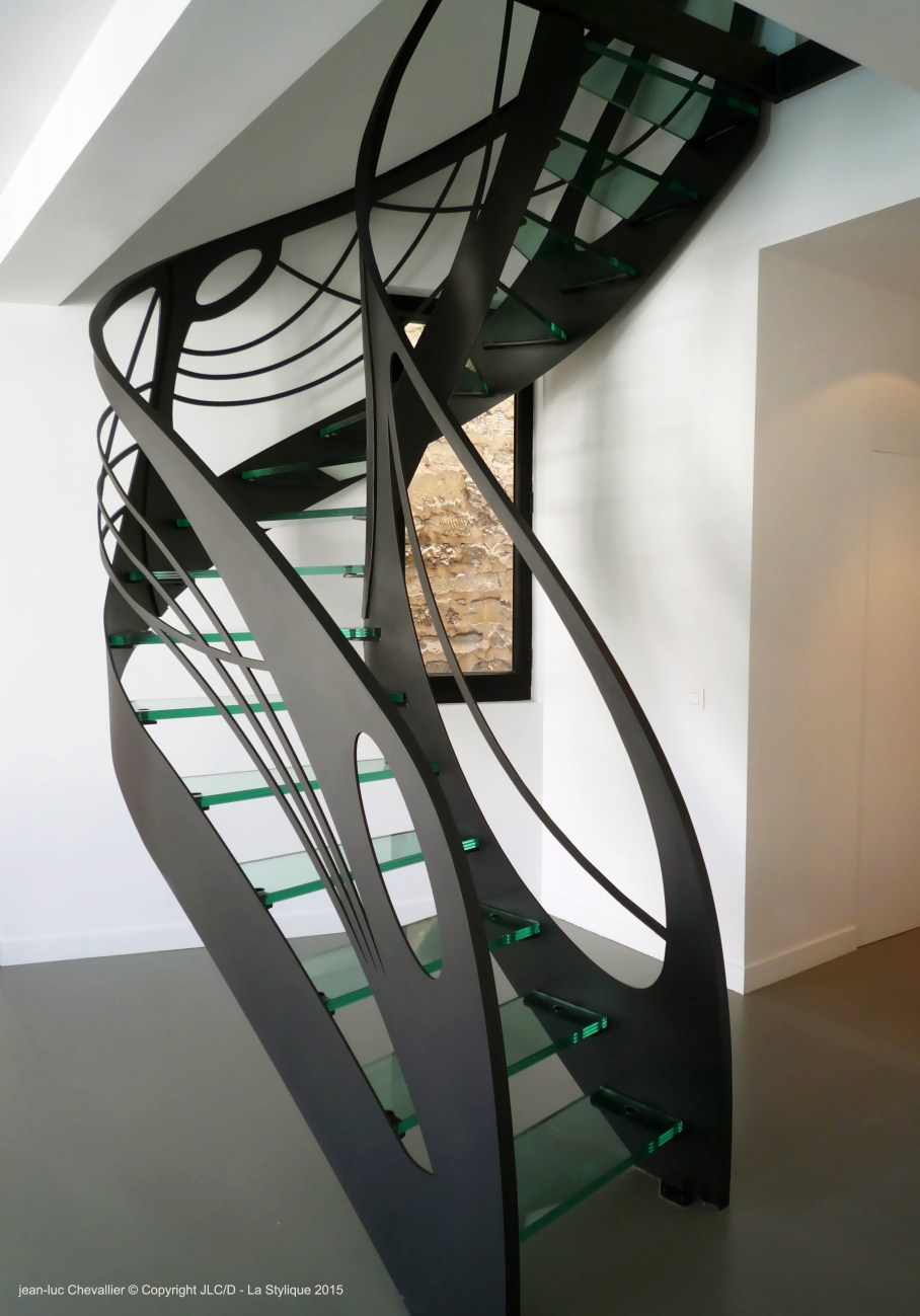 escalier design verre