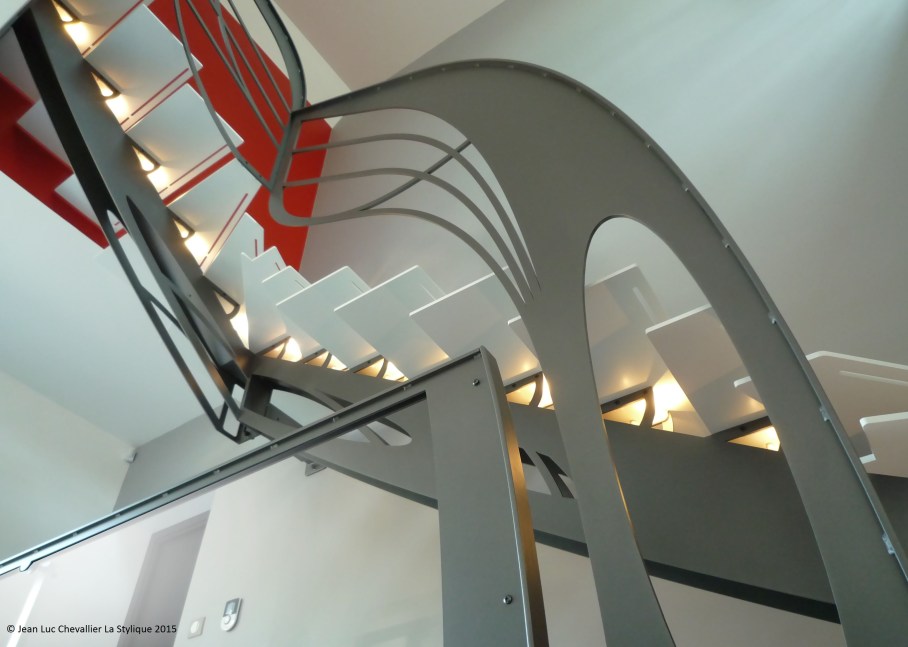 Escalier design double quart tournant