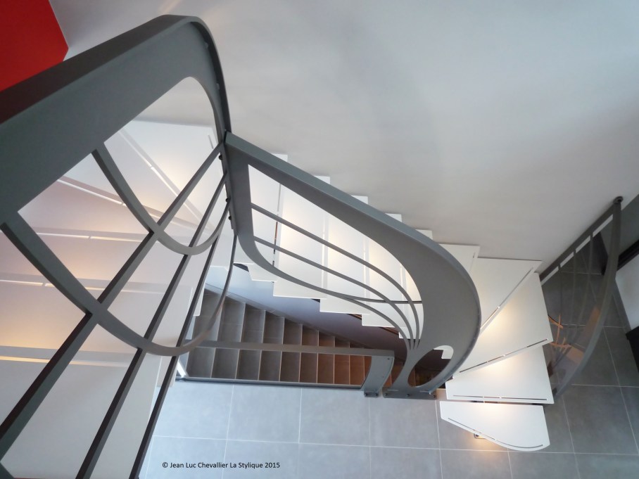 Escalier design double quart tournant