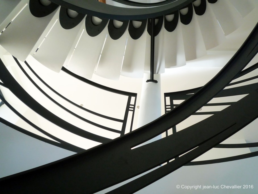 escalier design contemporain